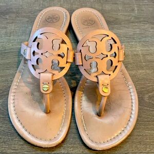 Tory Burch nude flip flops